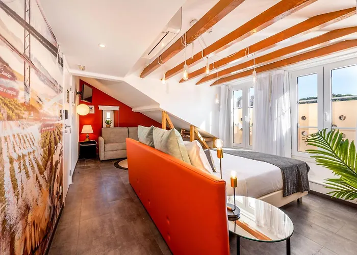 Lisbon Wine House - Rooms & SuitesBed and Breakfast